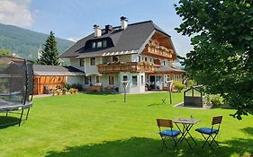 Ferienwohnungen Haus-Holzer